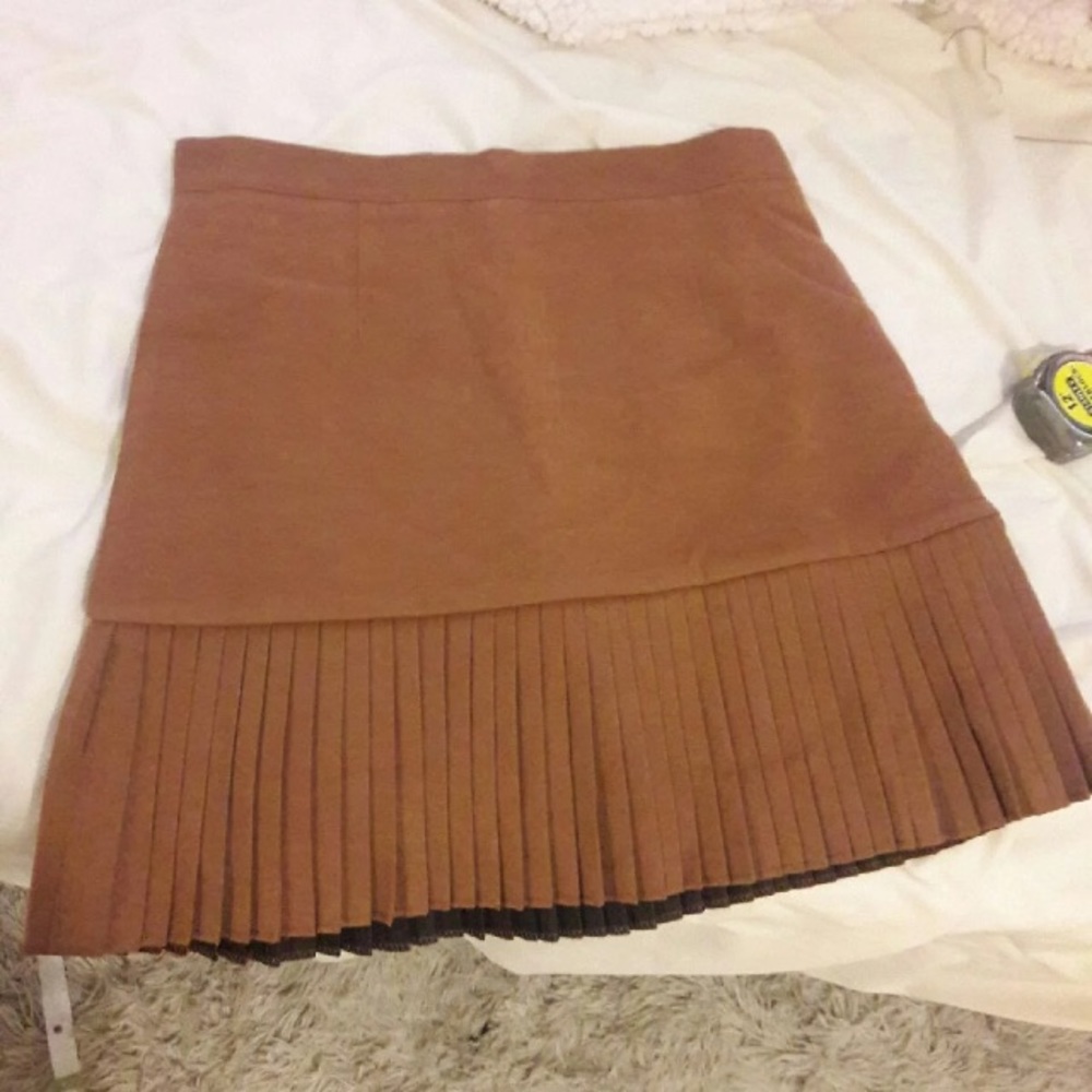 Suede brown skirt